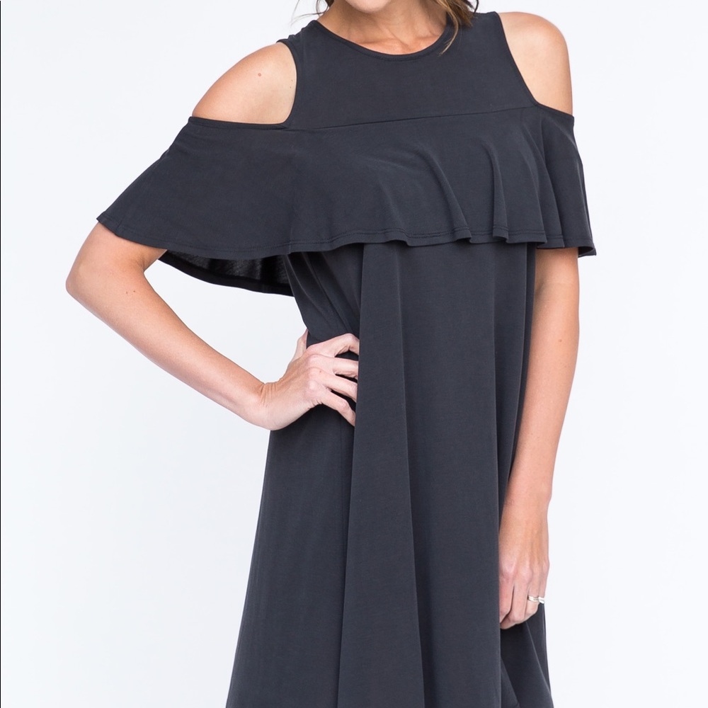XS Cold Shoulder